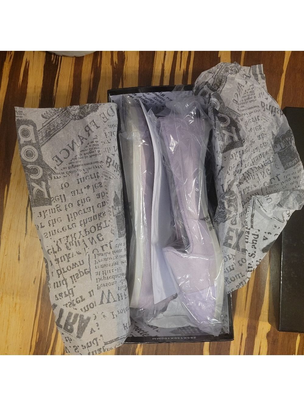 NIB Goldluxe slip-on flats in a soft blush pink/lavender tone, size 10 - Picture 6 of 7